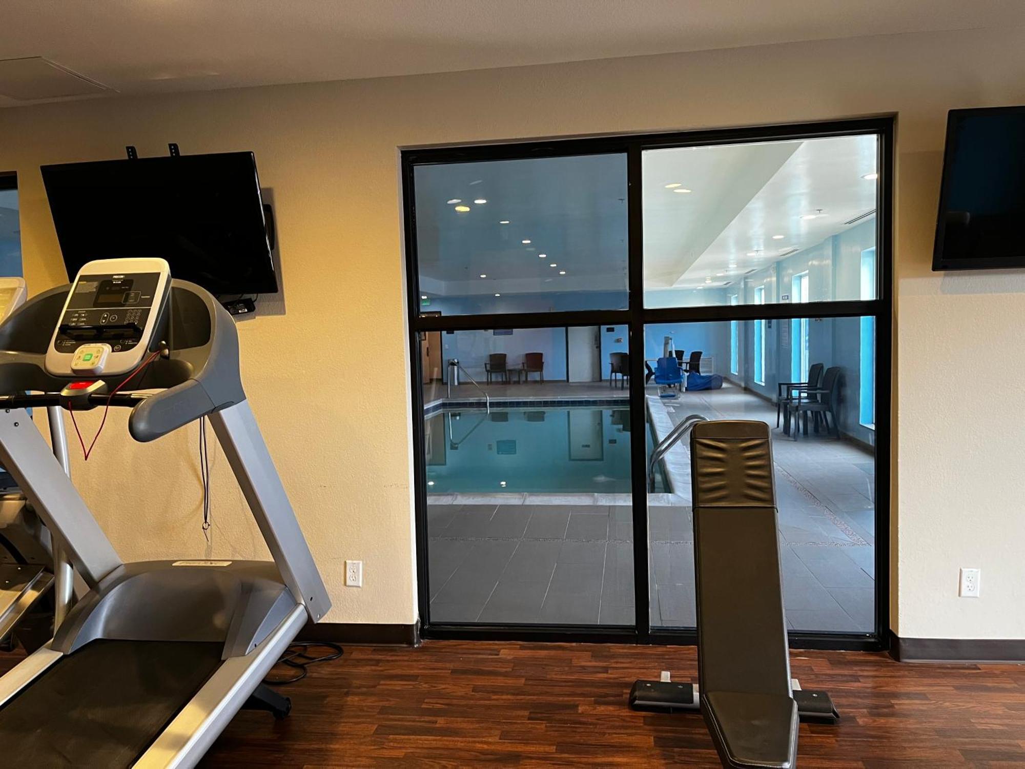 Comfort International Airport Hotel